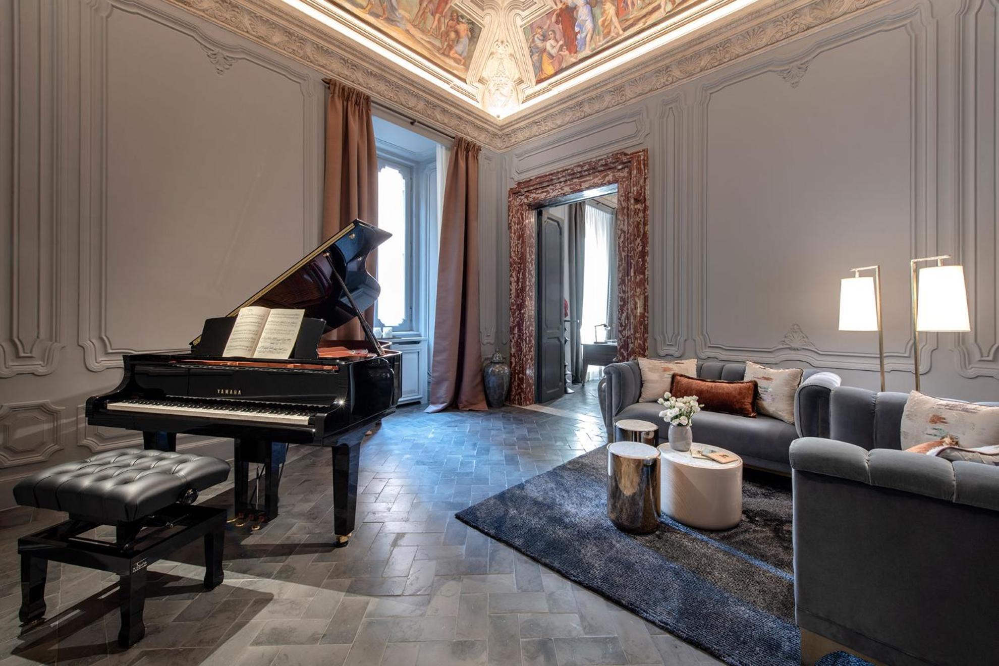 Отель Eitch Borromini Palazzo Pamphilj Экстерьер фото